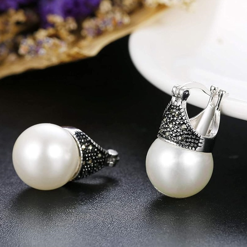Women's Crown-Shaped Synthetic Zirconia Hoop Earrings